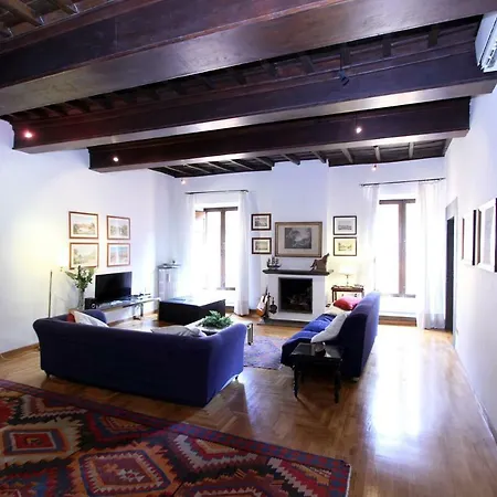 Navona Flat *