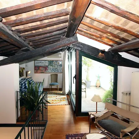 Navona Flat *