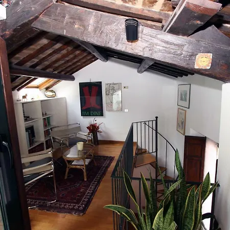 Navona Flat