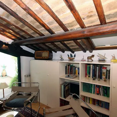 Navona Flat